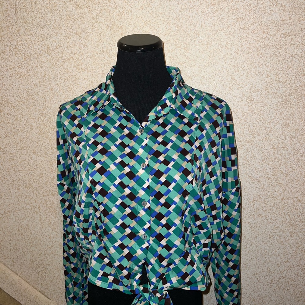 Bäcio green patterned button up long sleeved blouse